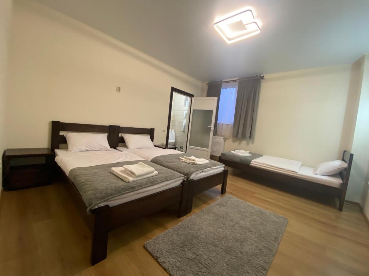 Szaboffcsik Bed & Breakfast Ujhorod Exterior foto